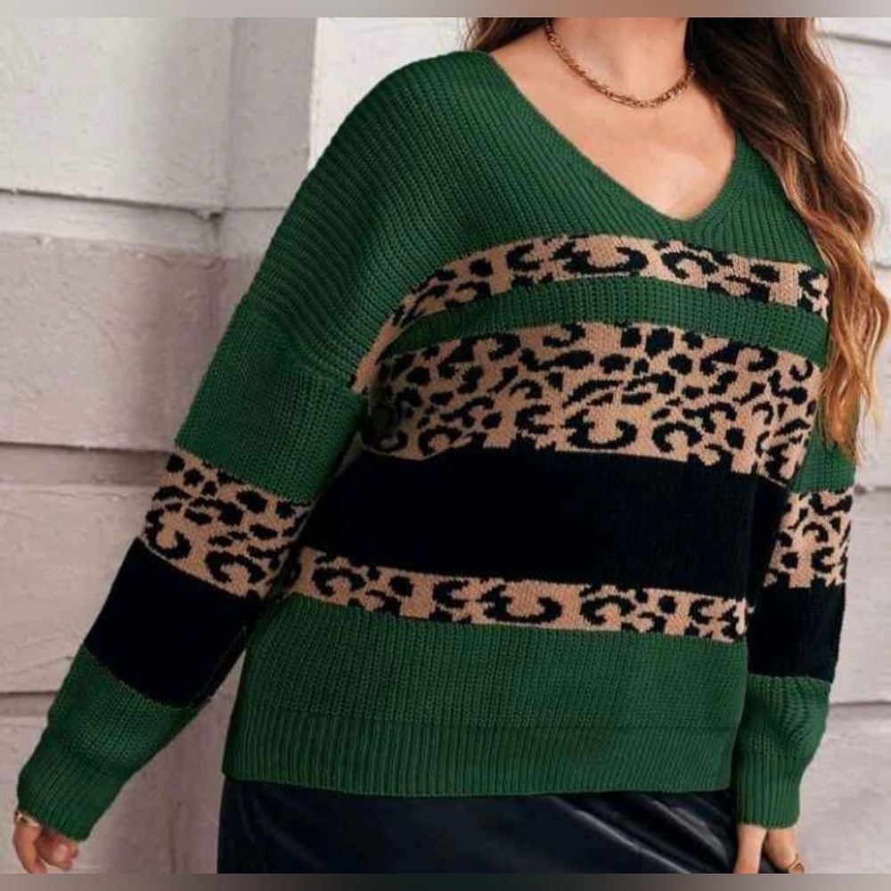SHEIN Green and Black Leopard V-Neck Sweater